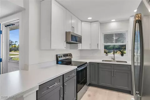 8730 Fordham St, Fort Myers, FL 33907