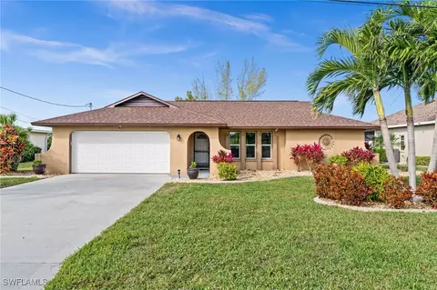 3024 SE 5th Pl, Cape Coral, FL 33904