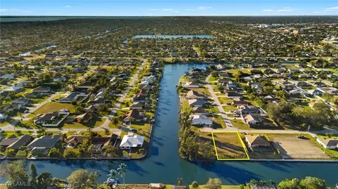 1837 NE 2nd St, Cape Coral, FL 33909