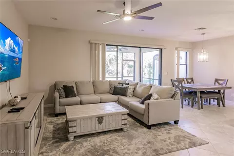 15410 Summit Place Cir #136, Naples, FL 34119