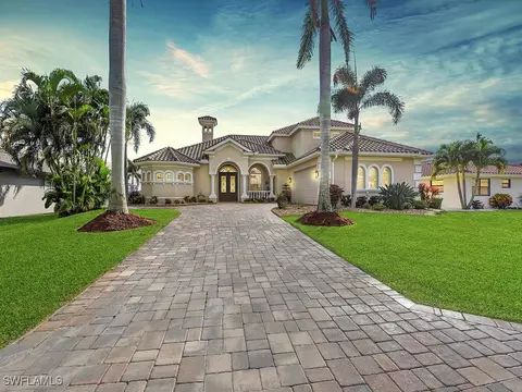 1912 SE 35th St, Cape Coral, FL 33904