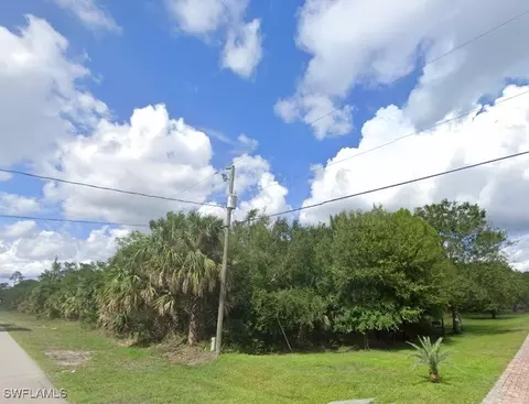 120 18th St SE, Naples, FL 34117