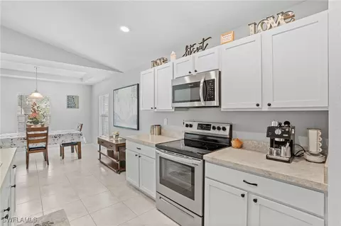 2816 NW 4th Ter, Cape Coral, FL 33993