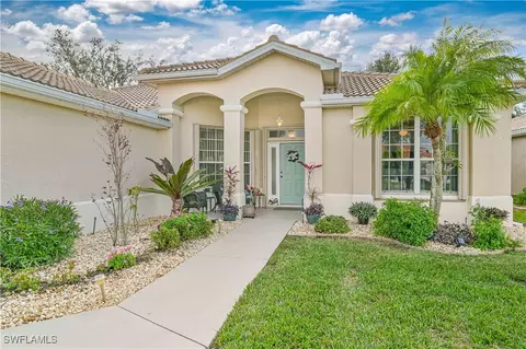 2070 Rio Nuevo Dr, North Fort Myers, FL 33917