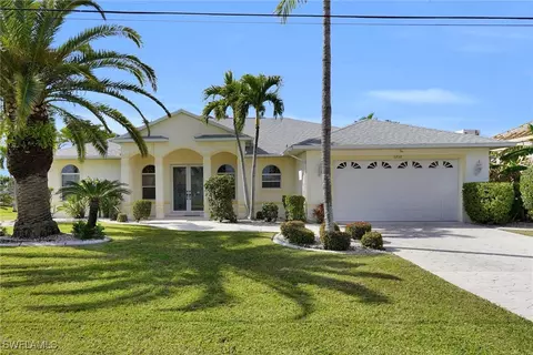 1210 SE 21st Ave, Cape Coral, FL 33990