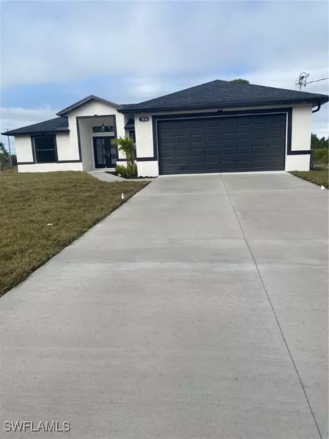 1116 Countess Ave S, Lehigh Acres, FL 33974