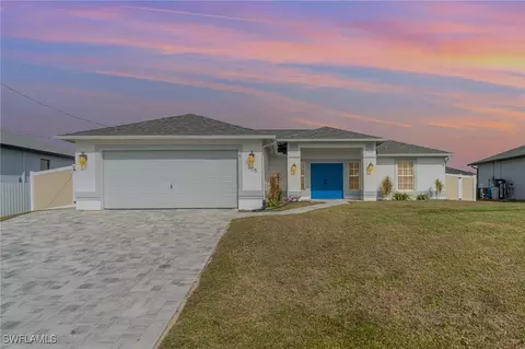 305 NE 15th Ter, Cape Coral, FL 33909