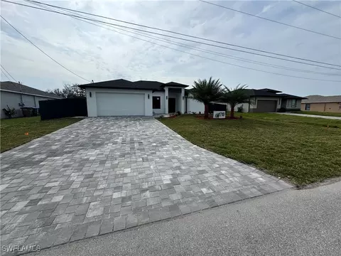 1710 NE 10th Ln, Cape Coral, FL 33909