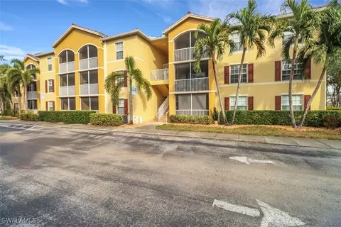 4122 Residence Dr #124, Fort Myers, FL 33901