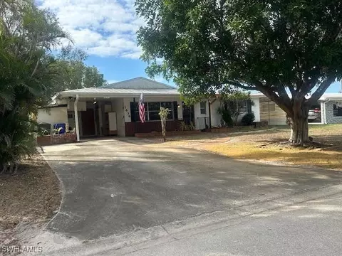 1636 South Dr, Fort Myers, FL 33907