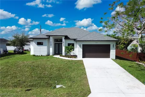 2124 NE 17th Ave, Cape Coral, FL 33909
