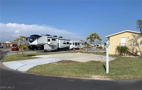 19681 Summerlin Apt 97f Rd, Fort Myers, FL 33908
