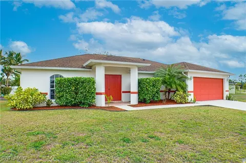 534 Durion Dr, Lehigh Acres, FL 33974