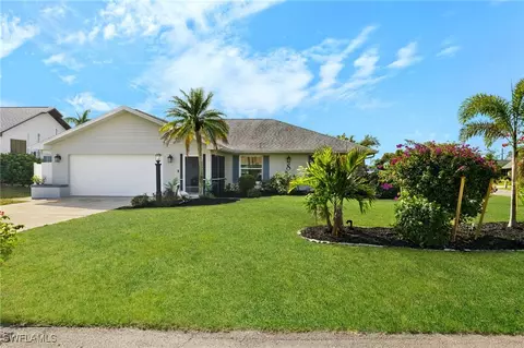 6061 Birnam Wood Ln, Fort Myers, FL 33908
