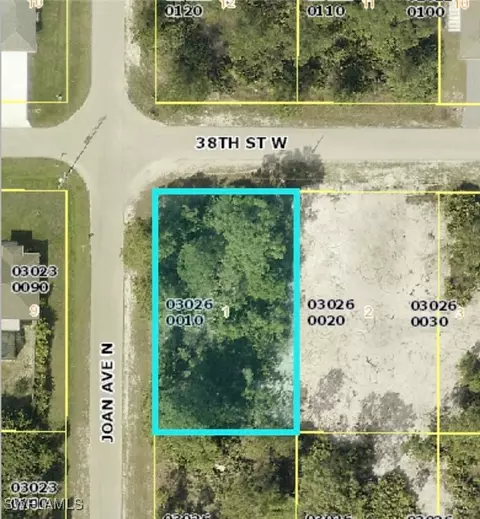 2911 38th St W, Lehigh Acres, FL 33971