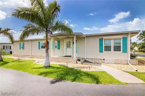 3123 Old Farm House Dr, North Fort Myers, FL 33917