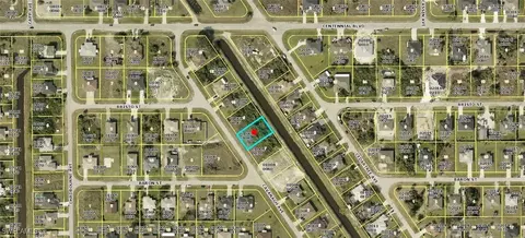 1032 Cavanagh Ave, Lehigh Acres, FL 33971