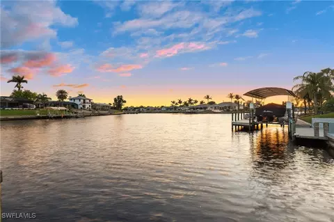 1028 E Archer Pkwy, Cape Coral, FL 33904