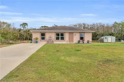 8010 Spice Ct, Labelle, FL 33935