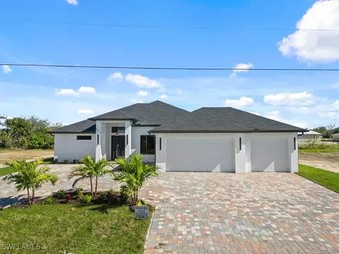1013 NE 13th Pl, Cape Coral, FL 33909