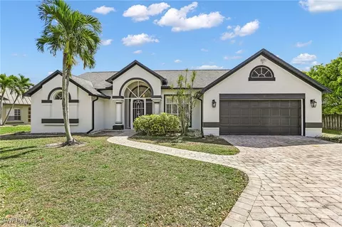 7778 Tara Ct, Naples, FL 34104