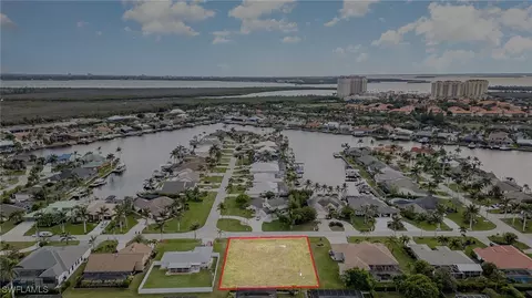 1003 SW 56th St, Cape Coral, FL 33914
