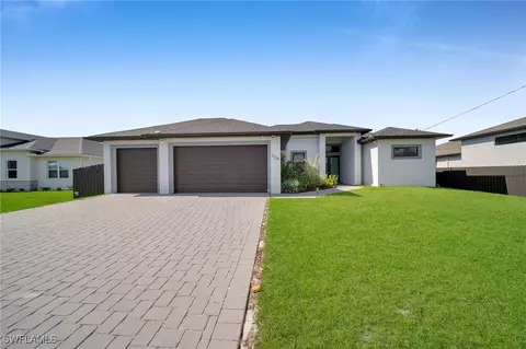304 NW 4th Ave, Cape Coral, FL 33993