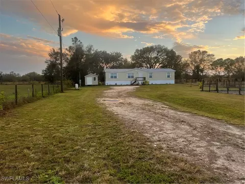1105 Evans Rd, Labelle, FL 33935
