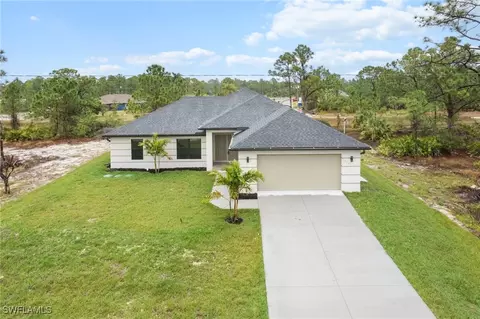 2810 Helen Pl, Lehigh Acres, FL 33971