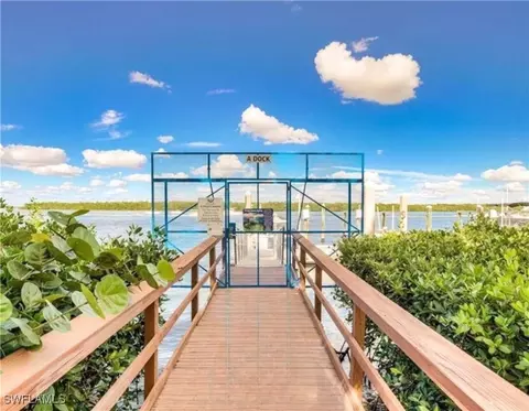 4199 Bay Beach Ln, Fort Myers Beach, FL 33931