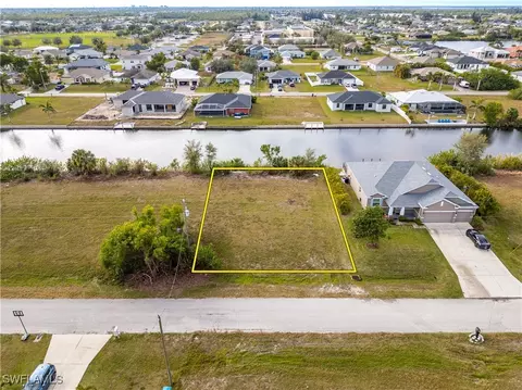 2824 SW 1st Ter, Cape Coral, FL 33991