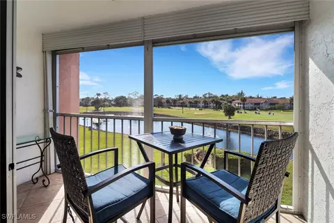 300 Forest Lakes Blvd #311, Naples, FL 34105