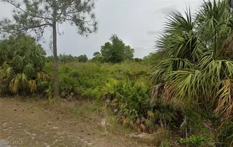 808 Maple Ave N, Lehigh Acres, FL 33972