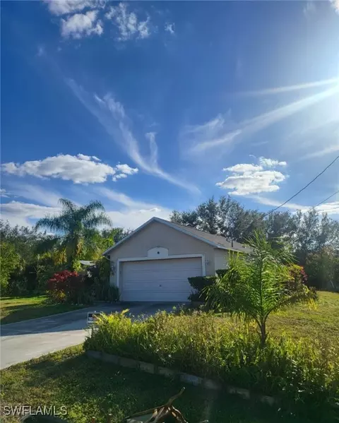 2015 Venice Ave N, Lehigh Acres, FL 33971