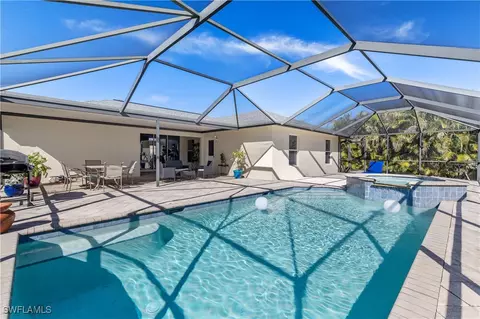 3023 SW 15th Pl, Cape Coral, FL 33914