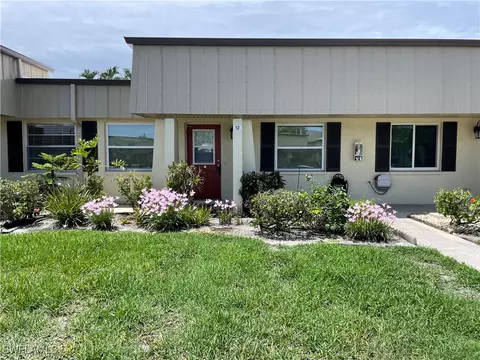 12 Haverhill Ct, Fort Myers, FL 33919