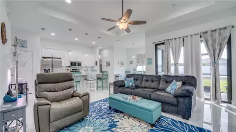 1118 NE 7th Pl, Cape Coral, FL 33909