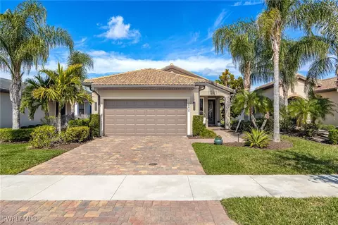 10904 Glenhurst St, Fort Myers, FL 33913