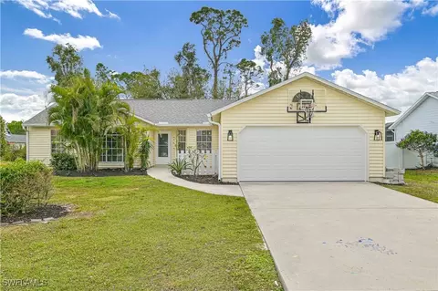 8396 Pittsburgh Blvd, Fort Myers, FL 33967