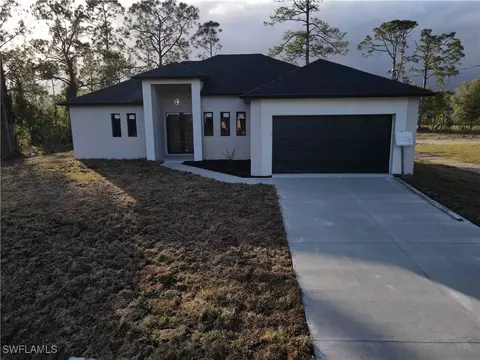 909 Desoto Ave, Lehigh Acres, FL 33972