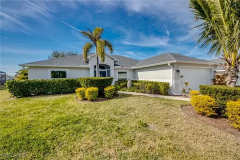 154 NW 7th Pl, Cape Coral, FL 33993