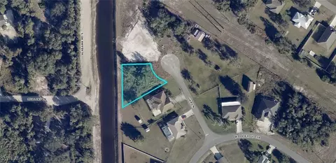 802 Uka Ln, Fort Myers, FL 33913