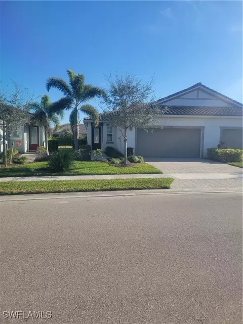 10267 Bonavie Cove Dr, Fort Myers, FL 33966
