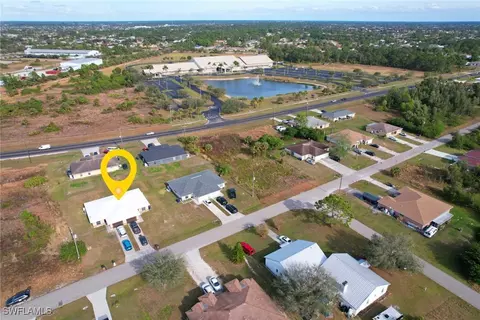 52065208 24th St SW, Lehigh Acres, FL 33973