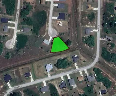 7013 Cape Ct, Labelle, FL 33935 photo 3