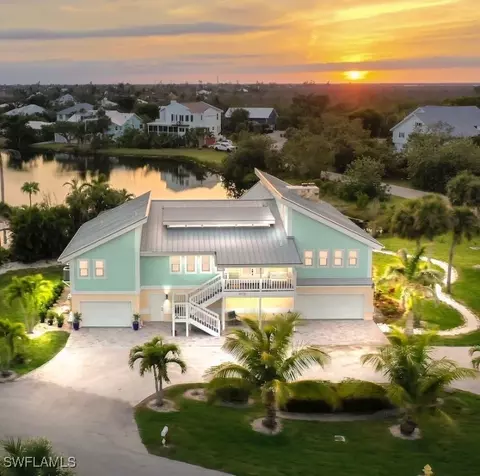 9113 Mockingbird Dr, Sanibel, FL 33957