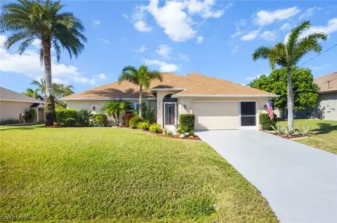 422 NW 37th Ave, Cape Coral, FL 33993