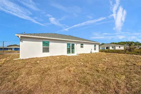 Exterior - 8024 Melody Cir, Labelle, FL 33935 photo 1 of 3