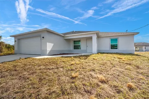 Exterior - 8024 Melody Cir, Labelle, FL 33935 photo 3 of 3