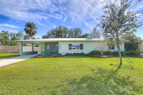 1318 Donna Dr, Fort Myers, FL 33919